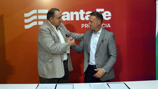 Municipio y Provincia firmaron convenio para reforzar el sistema hídrico de Santa Fe
