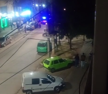 Tensión y despliegue policial en barrio Las Flores