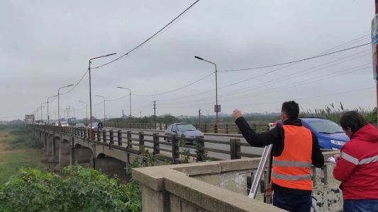 Enrico advirtió que Vialidad Nacional detectó "problemas y fallas" en el viejo Puente Carretero