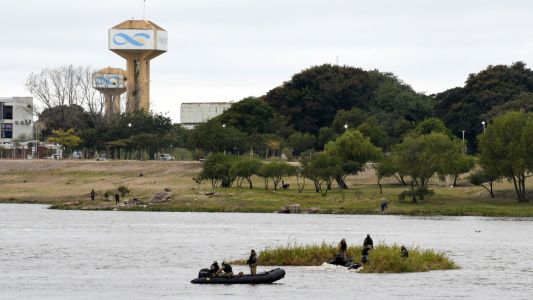 Se coordinan los trabajos para retirar el embalsado de la Laguna Setúbal