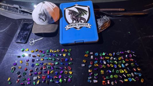 Capturado en barrio Barranquitas con casi 200 envoltorios de droga en su poder