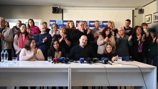 Llega la Carpa Blanca de los docentes con un festival en favor de la escuela pública