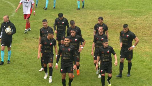 Colón tuvo el reencuentro esperado con los goles y la victoria: 3 a 0 a Defensores de Belgrano
