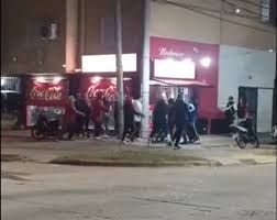 Volvieron las madrugadas de desvelo a barrio Las Flores II: picadas, peleas y noches de terror