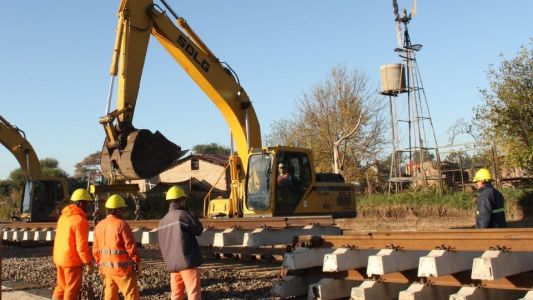 Santa Fe presiona a Nación por el tren de cargas: "Las rutas no van a alcanzar"