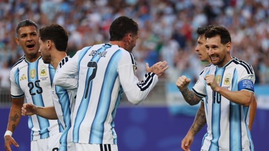 Sublime Messi: triplete del 10 y triunfo de Argentina en el debut mundialista