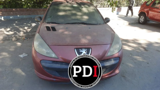 Robaron un auto en Buenos Aires y lo encontraron en barrio Roma