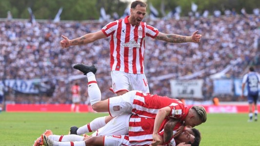 Estudiantes venció en el clásico y es el segundo finalista del Torneo Clausura