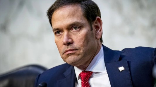 Estados Unidos descarta gobernar Venezuela, pero ratifica la “cuarentena petrolera”