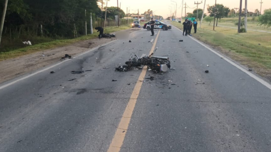 Dos muertos y un herido de gravedad, el saldo de un fuerte choque en Sauce Viejo