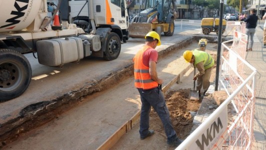 Cortes de tránsito por bacheo y obras de ASSA previstos para este martes
