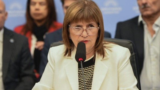 Patricia Bullrich denunció a Tapia y Toviggino ante la CONMEBOL