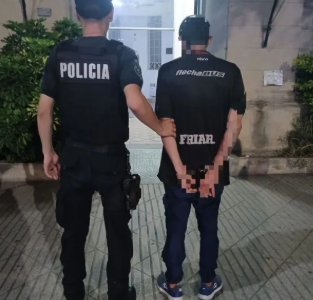 Un hombre retuvo a su pareja bajo amenazas durante varias horas