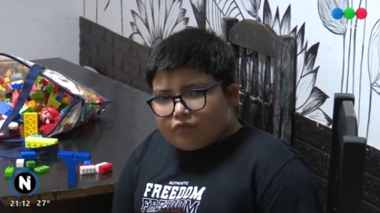 "Todos por Julián": organizan un bingo para costear su operación