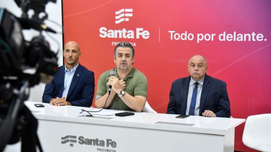 Santa Fe lanzó un plan integral para la Policía: aumentos salariales y mejoras laborales