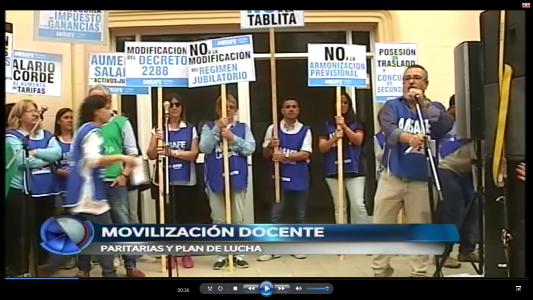 DOCENTES RECHAZAN EL OFRECIMIENTO SALARIAL