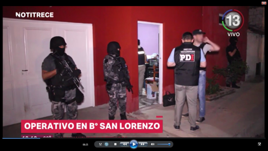 OPERATIVO POLICIAL EN BARRIO SAN LORENZO