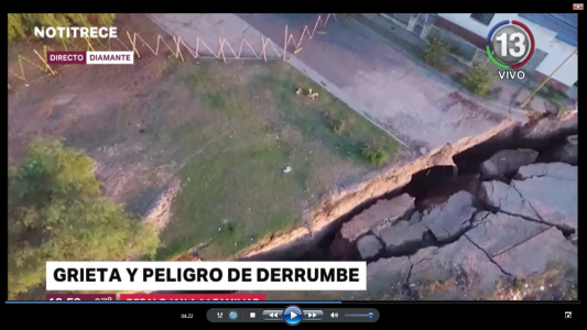 GRIETAS Y PELIGRO DE DERRUMBE EN DIAMANTE