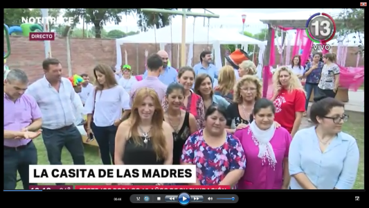 FESTEJOS EN LA "CASITA DE LAS MADRES"