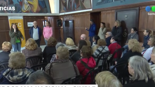 Entregan tablets a jubilados nacionales