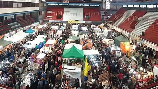 Se desarrolla una nueva edición de la Feria de los Artesanos en Santa fe
