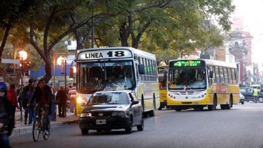 Dictaron la conciliación obligatoria y no habrá paro de colectivos este martes