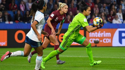 Las chicas argentinas dejaron todo, pero no pudieron con Inglaterra