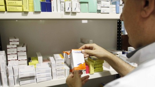 Las bajas temperaturas traen enfermedades y también el riesgo de automedicarse