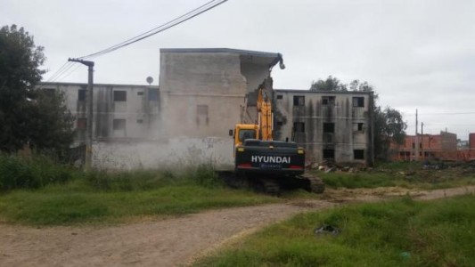 Se realiza una nueva demolición en barrio Acería