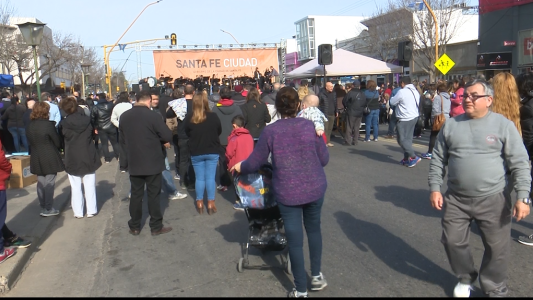 Como todos los años Aristóbulo del Valle se vistió de fiesta para festejar el 9 de julio