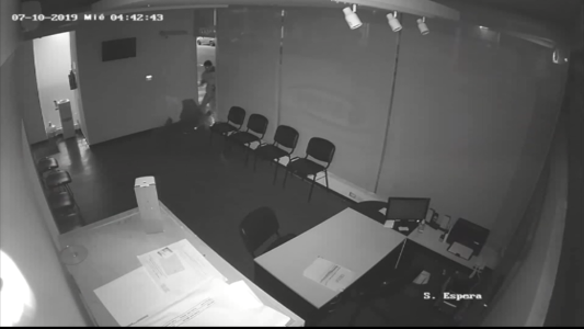 Roban un televisor de una clínica de diagnóstico por imágenes