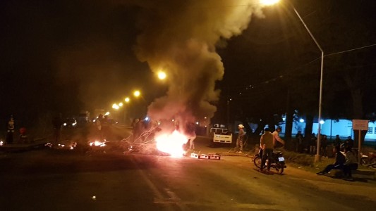 Familiares y amigos de Diego Román cortan la Ruta 11 pidiendo justicia