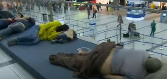 Demoras y cancelaciones en el aeropuerto de Ezeiza por la tormenta