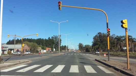 ¿Qué pasa que no funcionan los semáforos de la Ruta 1?