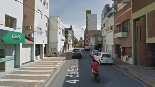 Maniataron a un empleado de una cochera y robaron un automóvil