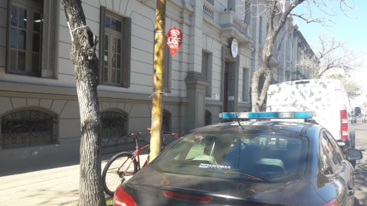 Un delincuente robó una importante suma de dinero del Registro Civil