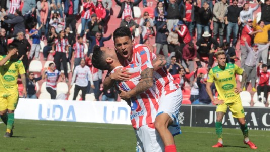 Unión derrotó 2 a 1 a Defensa y Justicia y su gente se fue conforme con el equipo