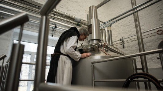 Conversión: monjes abandonaron la producción de leche y montaron una fábrica de cerveza