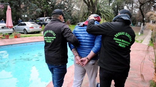 Cayó "El Patrón de Moreno": cobraba planes sociales con cientos de DNI truchos