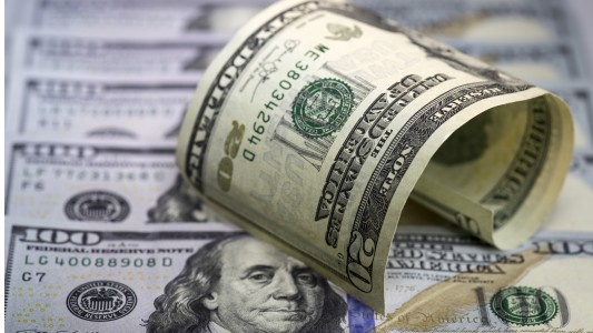 Tras las PASO, el dólar se disparó y cerró a $57,30