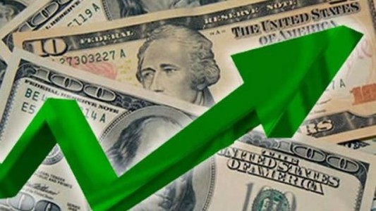 "El problema es que la suba del dólar se traslada rápido a los precios"