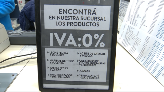 Los alimentos básicos con precios sin IVA ya pueden conseguirse en algunas grandes cadenas de supermercados