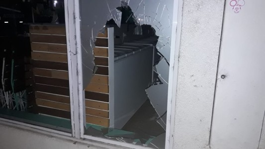 Historia repetida: Robos y destrozos en la noche de Santa Fe