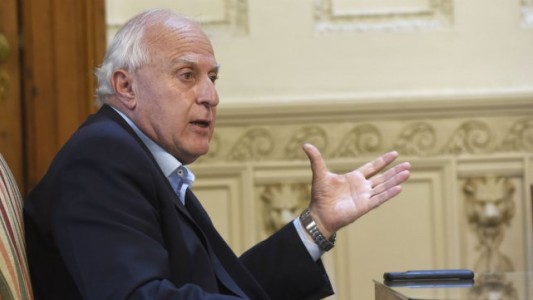 Lifschitz reclamó a la Nación fondos para Municipios y Comunas