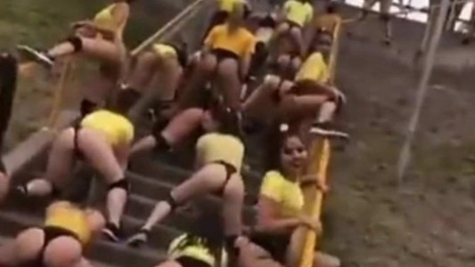 Polémica en la Universidad de Cuyo: un grupo de chicas realizó un baile "hot" en una escalera