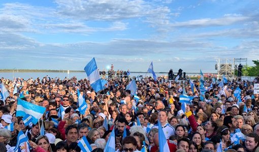 Mauricio Macri encabezó en Rosario el acto del "Sí, se puede"