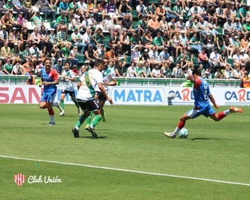 A puro gol: Unión empató 3 a 3 con Banfield de visitante