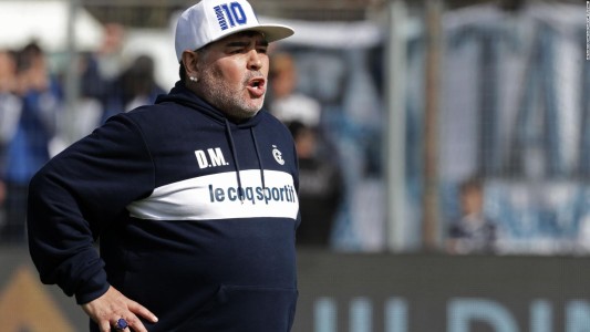Maradona renunció a Gimnasia y Esgrima de la Plata