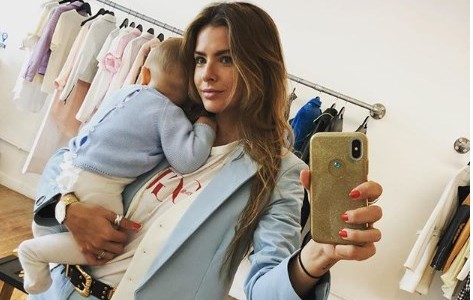 El primer posteo de la China Suárez tras anunciar su separación de Benjamín Vicuña: siestita en la playa con su hija Magnolia