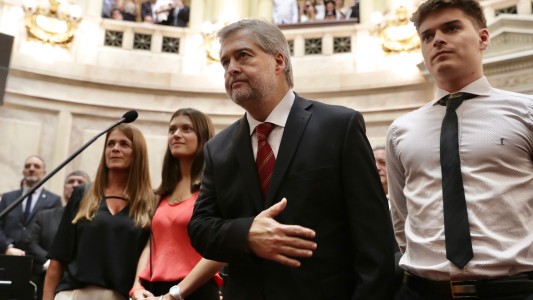 Mirabella juró como senador nacional en reemplazo del gobernador electo Omar Perotti